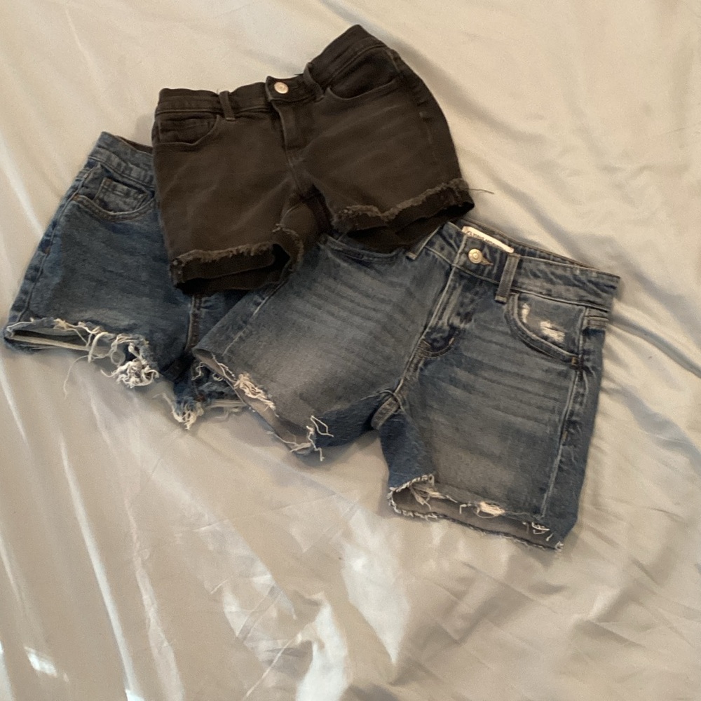 RSQ, flying monkey, and old navy